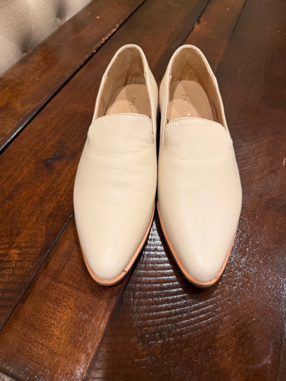 Portland Leather Patina Cream Pointed Flats brand  US 8  8.5 coastal casual
